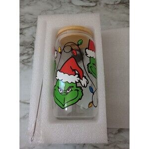 NIB Grinch In Santa Hat Cup Glass with Glass Straw and Cleaner and Charm